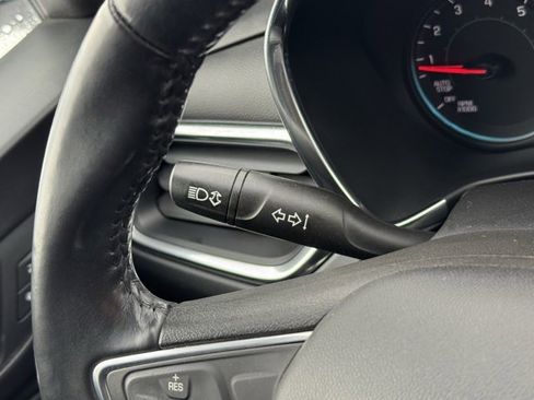 Used 2019 Chevrolet Equinox LT image 26