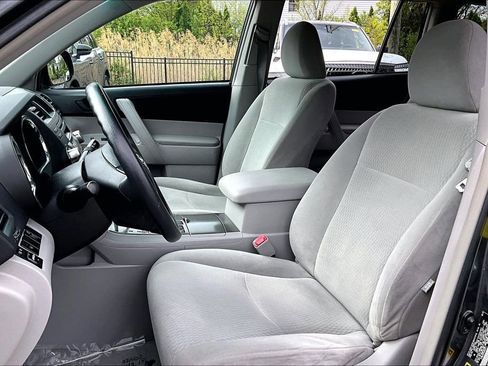 Used 2010 Toyota Highlander 4WD image 15