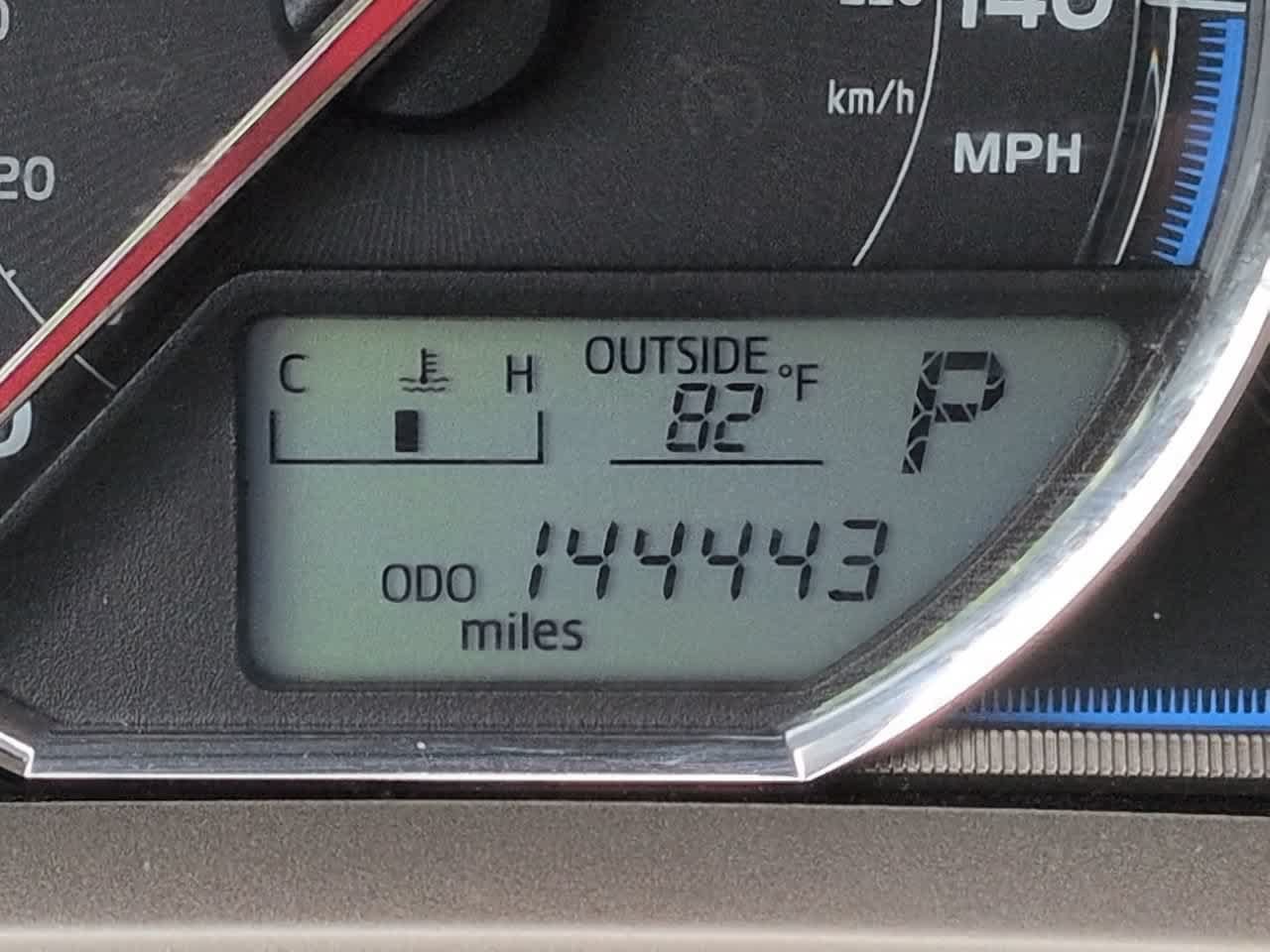 Used 2014 Toyota RAV4 Limited w/ Technology Package FWD image 26