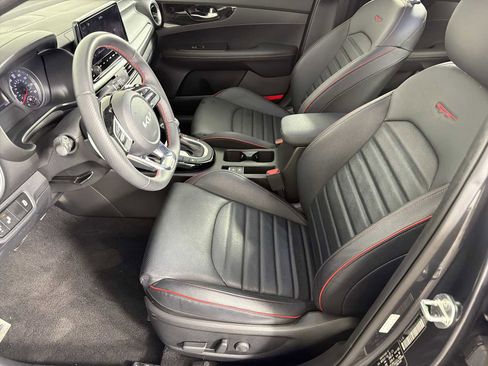 Used 2023 Kia Forte GT w/ GT2 Package image 9