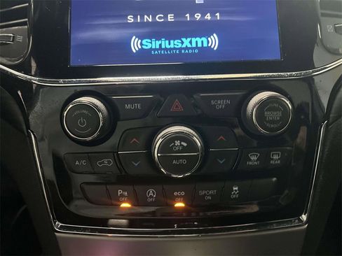 Used 2022 Jeep Grand Cherokee Laredo X image 26