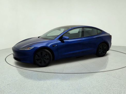 Used 2025 Tesla Model 3 Long Range RWD image 15