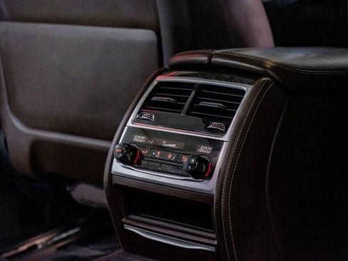 Used 2017 BMW 740i xDrive image 31