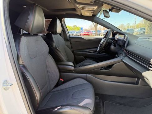 Used 2024 Hyundai Elantra N Line image 30