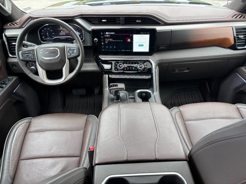 Used 2024 GMC Sierra 1500 Denali w/ Denali Reserve Package AWD/4WD image 13