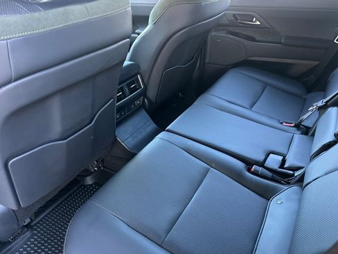 Certified 2024 Lexus GX 550 image 15