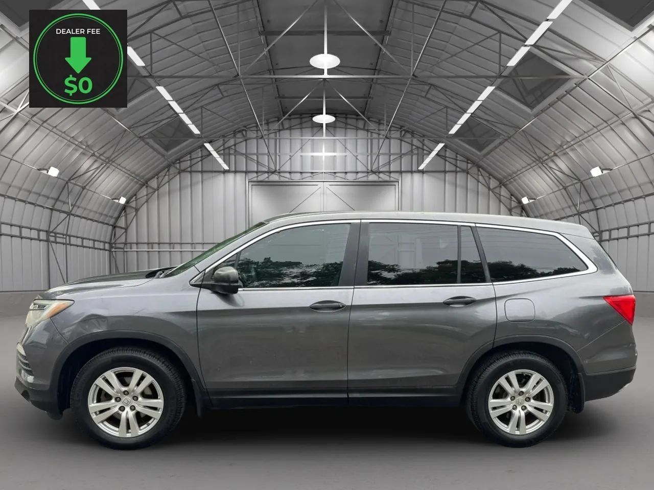 Used 2016 Honda Pilot LX image 2