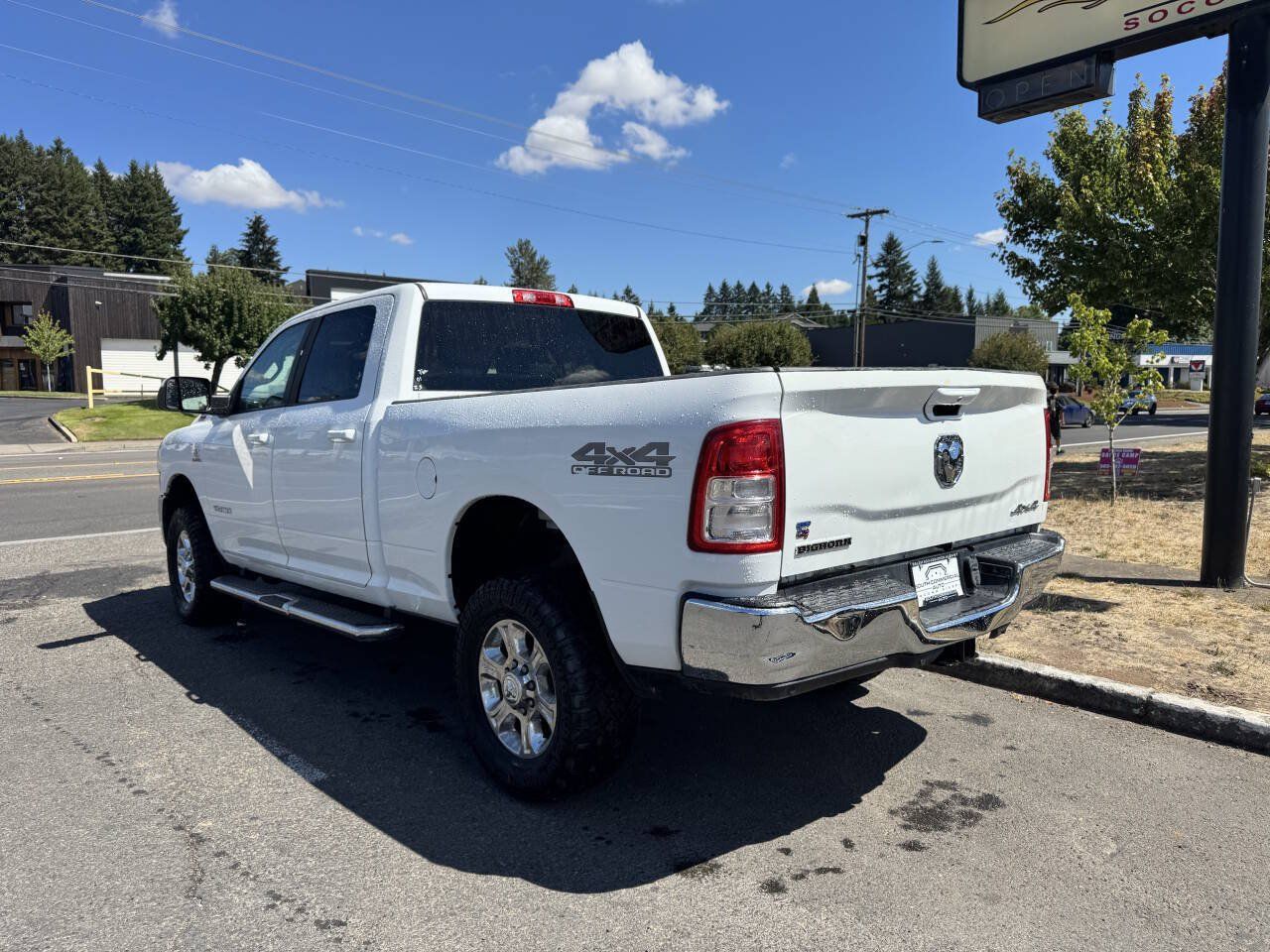 Used 2020 RAM 2500 Big Horn w/ Level 1 Equipment Group AWD/4WD image 3