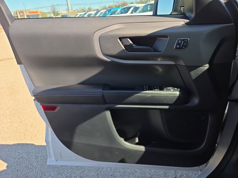 New 2026 Ford Bronco Sport Outer Banks w/ Sasquatch Outer Banks Package image 9