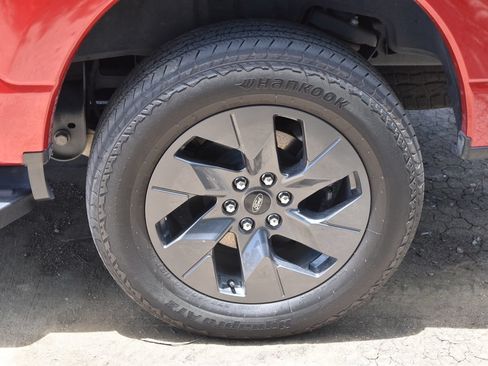 Used 2025 Ford F150 Lightning Flash AWD/4WD image 10
