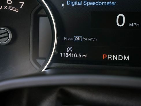 Used 2019 Ford F150 Platinum w/ Equipment Group 701A Luxury image 15