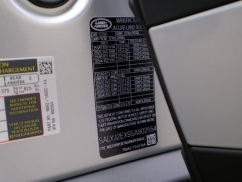 Used 2025 Land Rover Range Rover Velar S AWD/4WD image 30