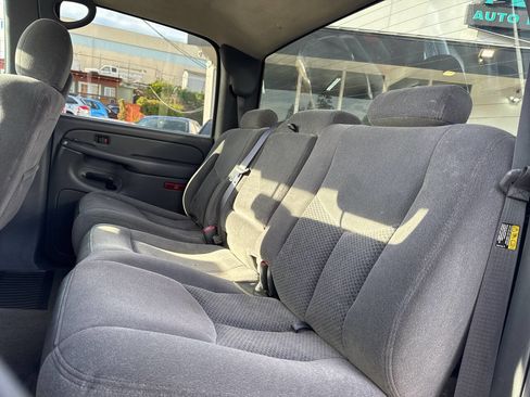 Used 2006 Chevrolet Silverado 1500 LT w/ Light Duty Power Package image 25