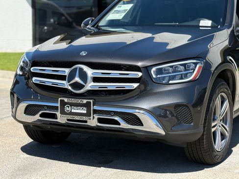 Used 2022 Mercedes-Benz GLC 300 image 3