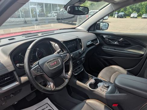 Used 2024 GMC Terrain AT4 AWD/4WD image 14