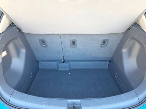 Used 2019 Chevrolet Bolt LT FWD image 38