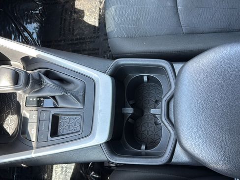 Used 2024 Toyota RAV4 XLE FWD image 20