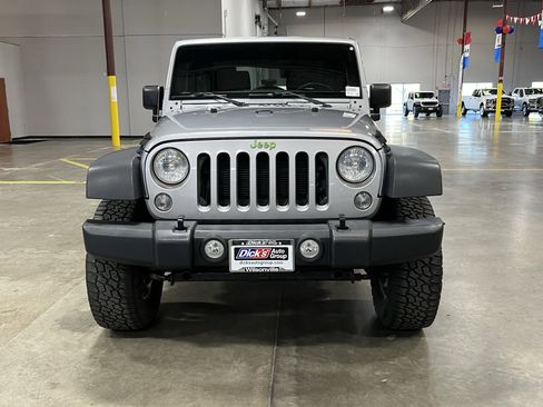 Used 2018 Jeep Wrangler Sport AWD/4WD image 8
