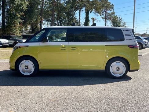 New 2025 Volkswagen ID. Buzz 1st Edition AWD/4WD image 23