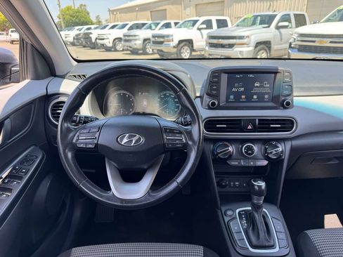 Used 2020 Hyundai Kona SEL Plus FWD image 23