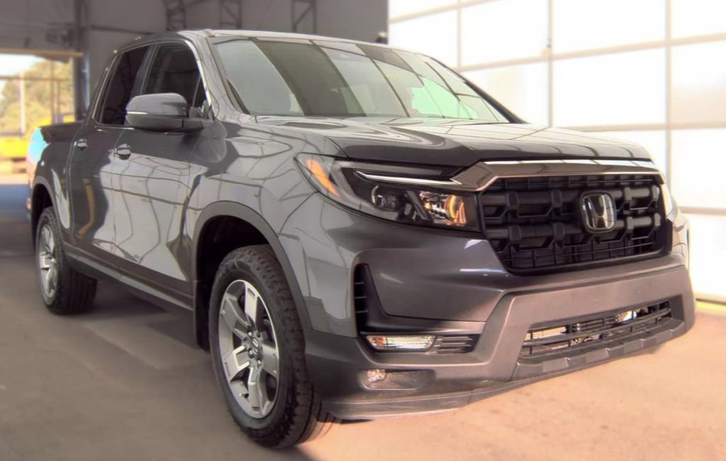Used 2025 Honda Ridgeline RTL image 5