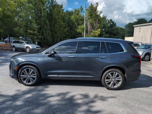 Used 2021 Cadillac XT6 Premium Luxury FWD image 8