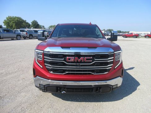 New 2026 GMC Sierra 1500 SLT w/ SLT Premium Plus Package image 12