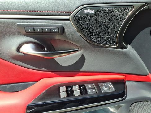 Used 2024 Lexus ES 350 F Sport w/ Accessory Package (Z2) image 11