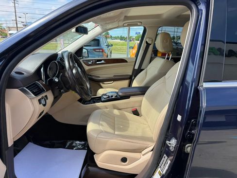 Used 2019 Mercedes-Benz GLS 450 4MATIC image 19