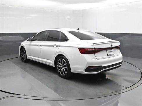 New 2026 Volkswagen Jetta SE image 5