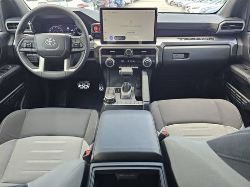 Used 2025 Toyota Tacoma TRD Sport AWD/4WD image 11