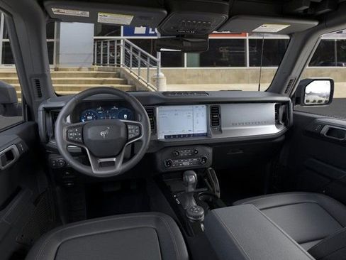 New 2026 Ford Bronco Badlands image 9