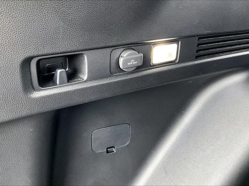 Used 2023 Honda CR-V EX-L image 32