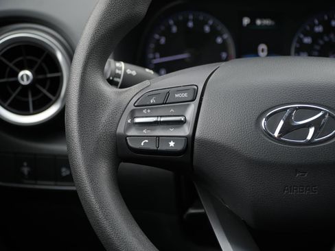 Used 2022 Hyundai Kona SEL AWD/4WD image 17