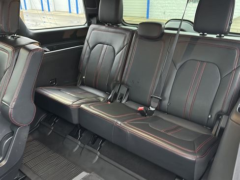 Used 2024 Ford Expedition Limited image 14