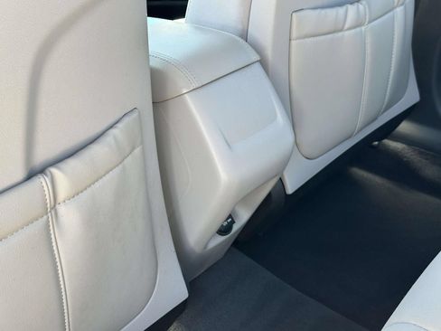 Used 2015 Hyundai Sonata SE FWD image 9