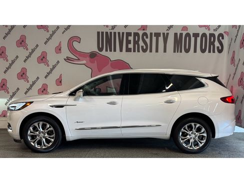 Used 2021 Buick Enclave Avenir w/ Avenir Technology Package FWD image 8