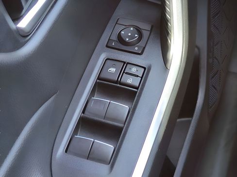 Used 2023 Toyota RAV4 XLE w/ Convenience Package FWD image 19