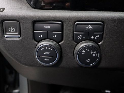 Used 2023 Chevrolet Silverado 1500 LT image 27