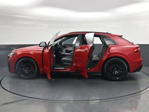 Used 2024 Audi SQ8 Prestige AWD/4WD image 39