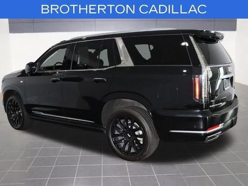 Certified 2025 Cadillac Escalade Premium Luxury w/ LPO, Floor Liner Package AWD/4WD image 4