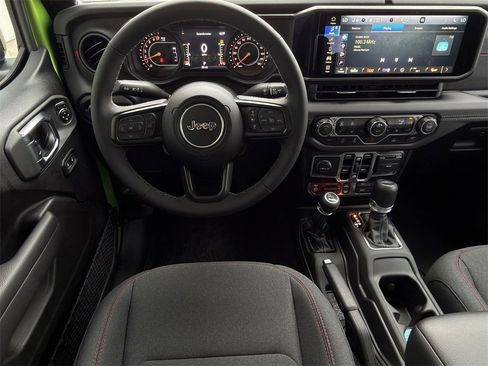 New 2025 Jeep Gladiator Rubicon w/ Convenience Group image 11