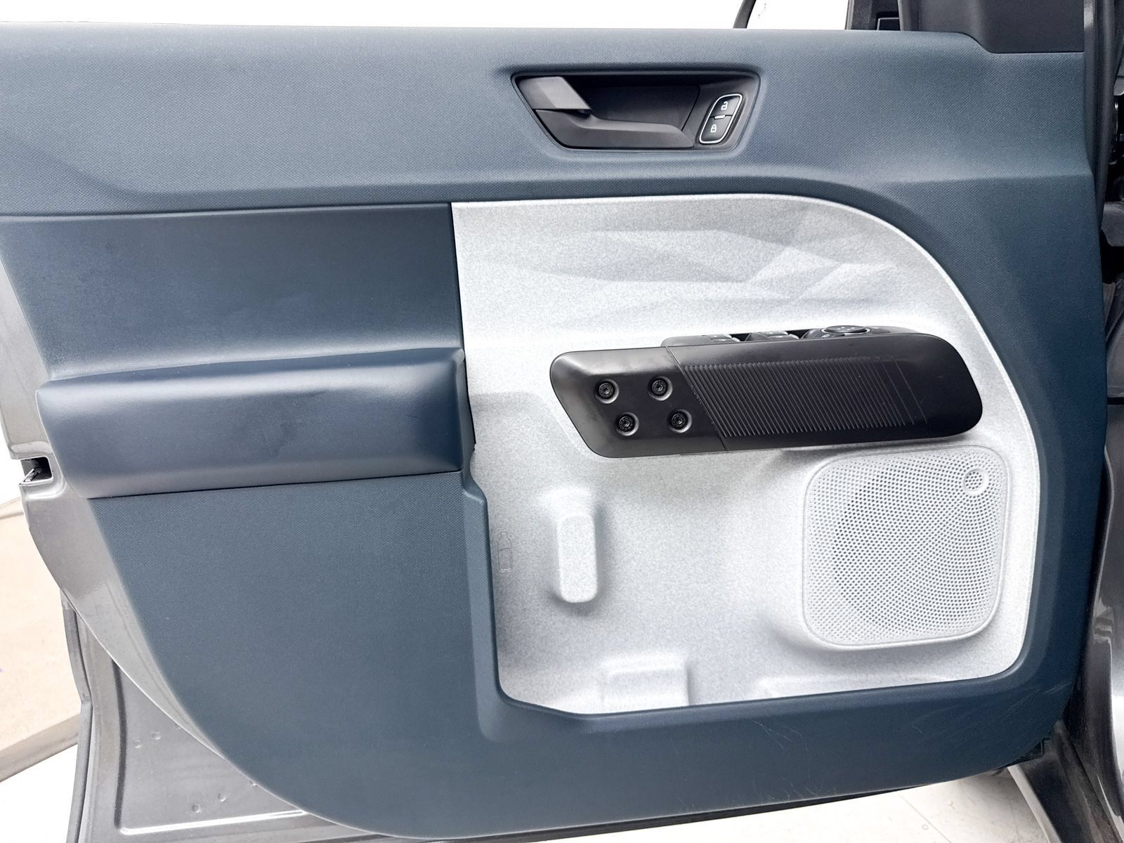 Used 2025 Ford Maverick XLT FWD image 25