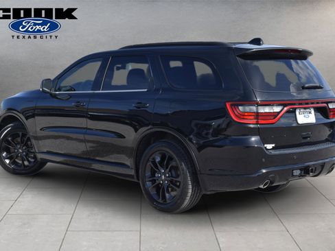 Used 2023 Dodge Durango R/T RWD image 3