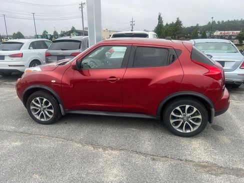 Used 2011 Nissan Juke SV image 1