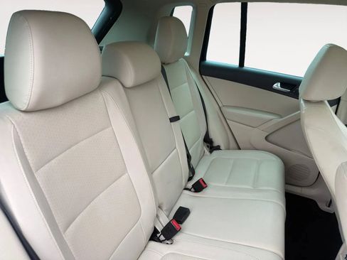 Used 2013 Volkswagen Tiguan SEL image 14