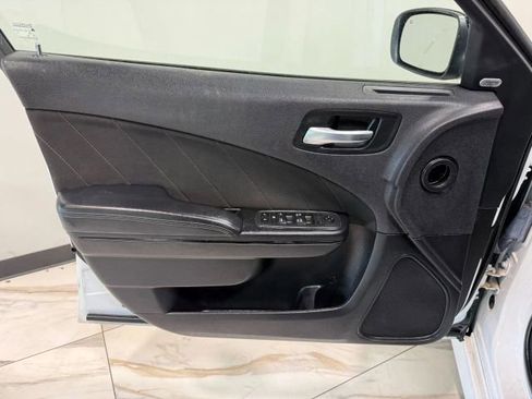 Used 2021 Dodge Charger R/T w/ Blacktop Package image 9