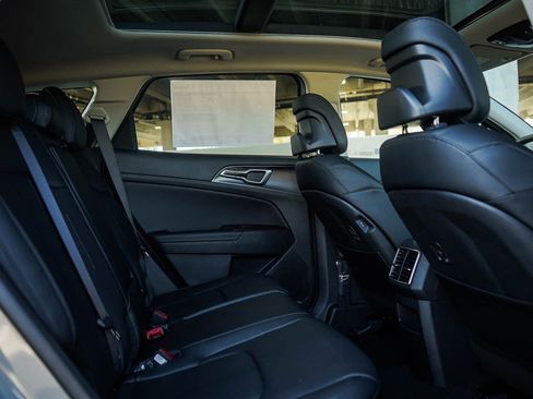 New 2026 Kia Sportage EX w/ EX Panorama Roof Package image 13