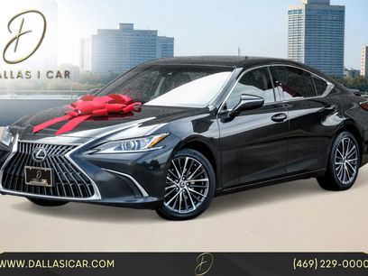 Used 2023 Lexus ES 300h w/ Premium Package