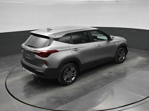 Used 2022 Kia Seltos LX AWD/4WD image 31